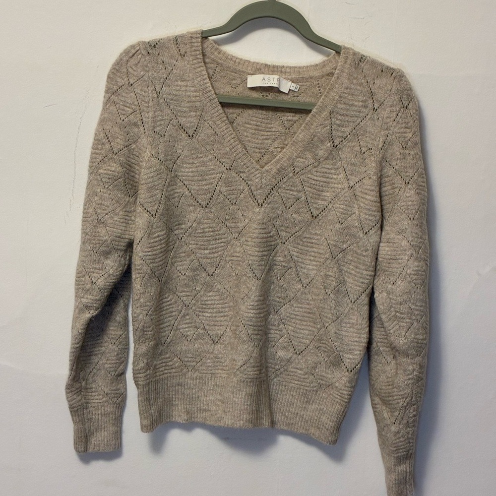 ASTR Neutral Pointelle V-Neck Sweater in Beige